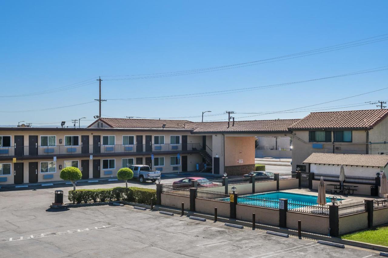 Sea Rock Inn - Los Angeles Гардина Экстерьер фото