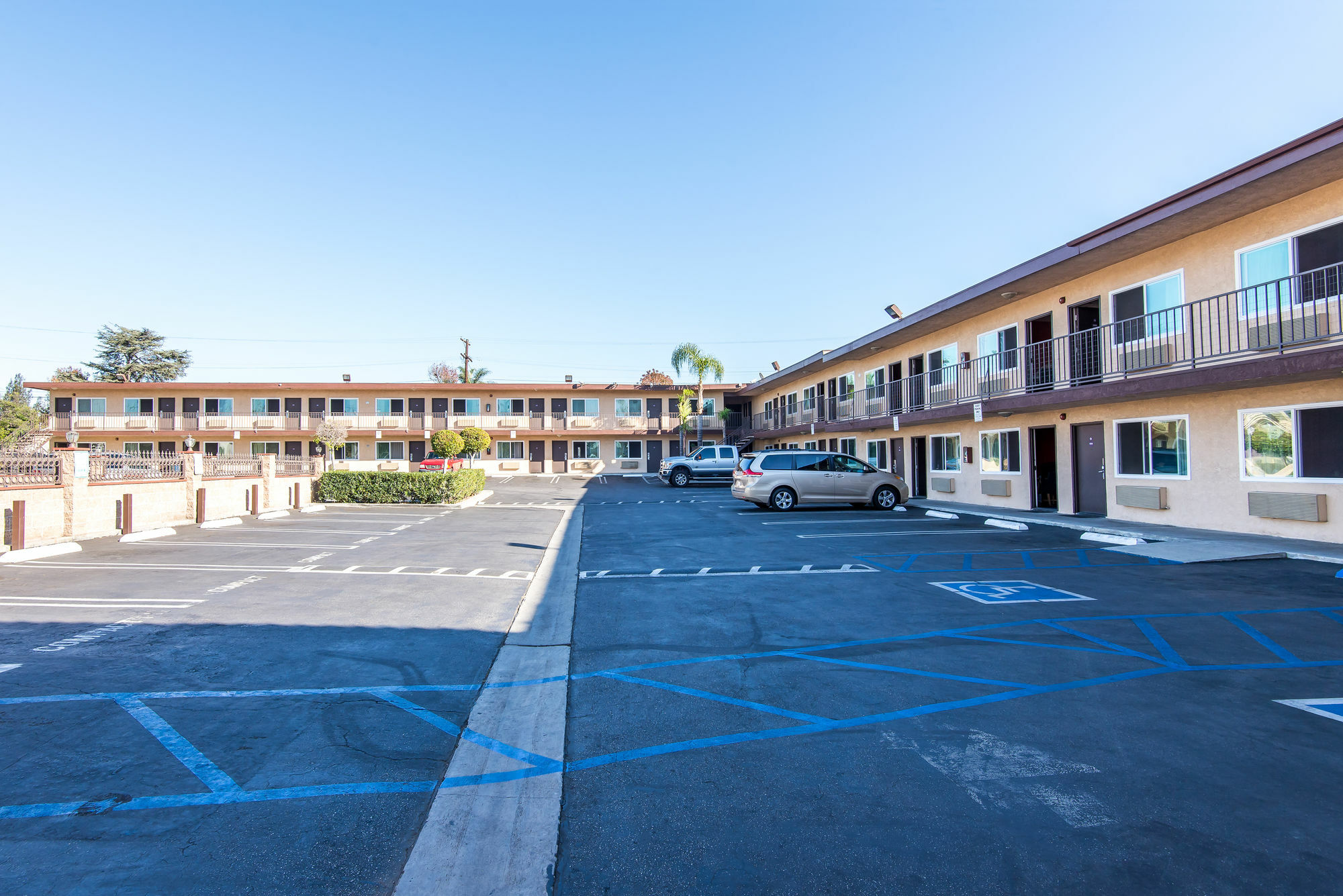 Sea Rock Inn - Los Angeles Гардина Экстерьер фото